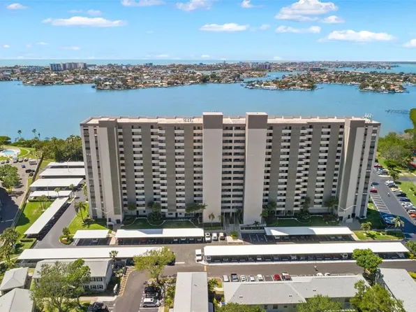 7050 Sunset Dr S APT 308, South Pasadena, FL 33707