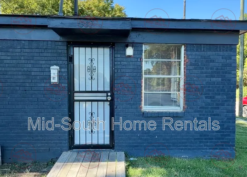 1 bed, 1.0 bath, $695 — Photo 1