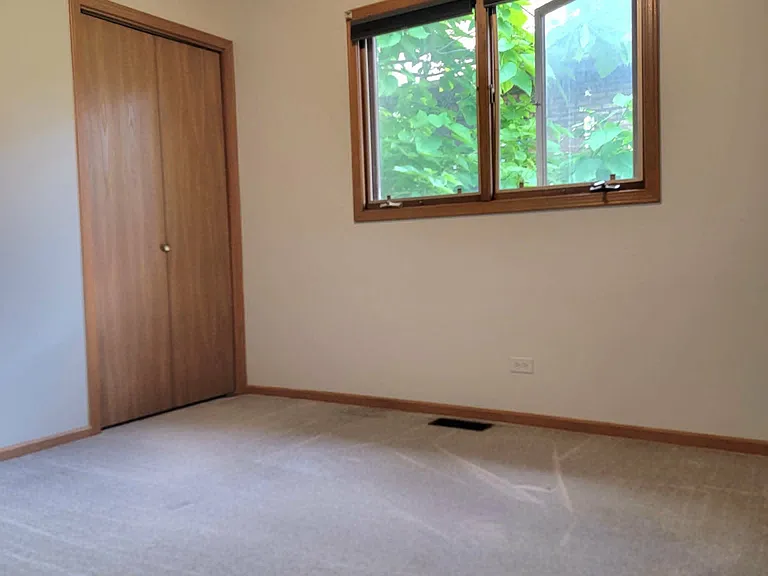 11134 S Sawyer Ave — Photo 12