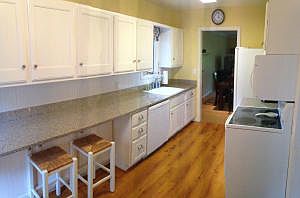 5th image of 7114 Lake Shore Dr Unit 24