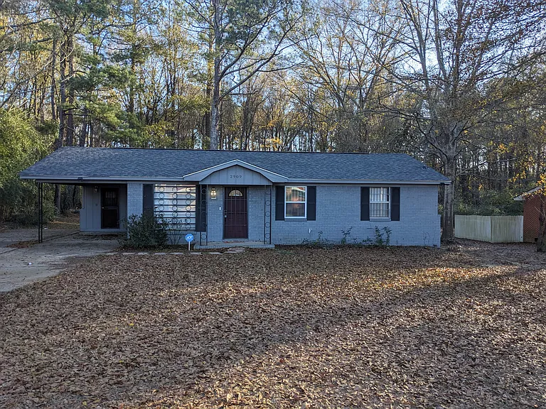 2909 Roberts St — Photo 7