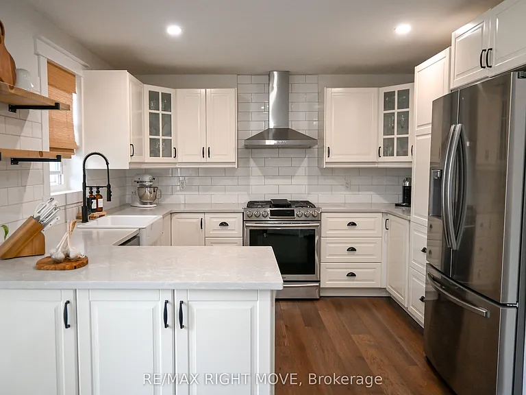 4287 Huronia Rd — Photo 9