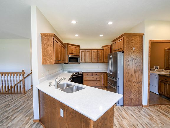 3rd image of 4500 E Kearney Pl