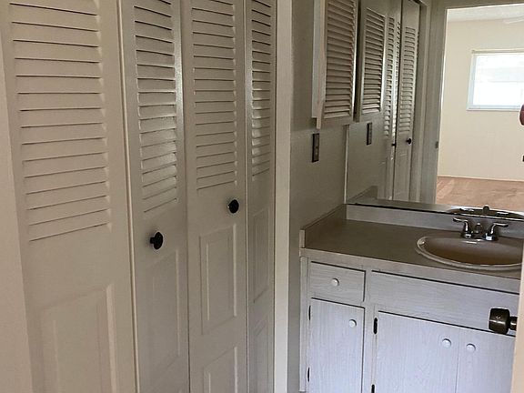 4th image of 3124 Highlands Blvd