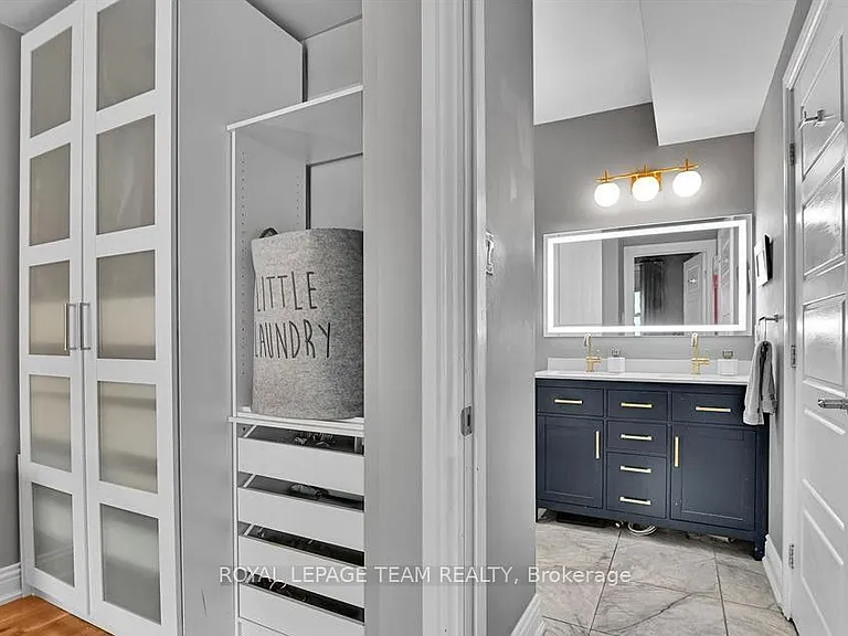 212 Flora St #1 — Photo 10