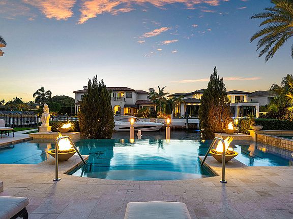 3rd image of 443 E Alexander Palm Road