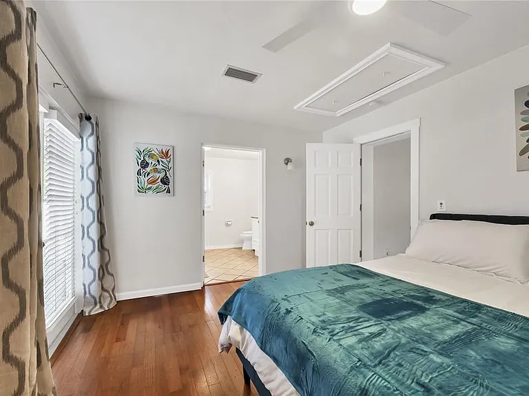 2469 Waldemere St — Photo 18