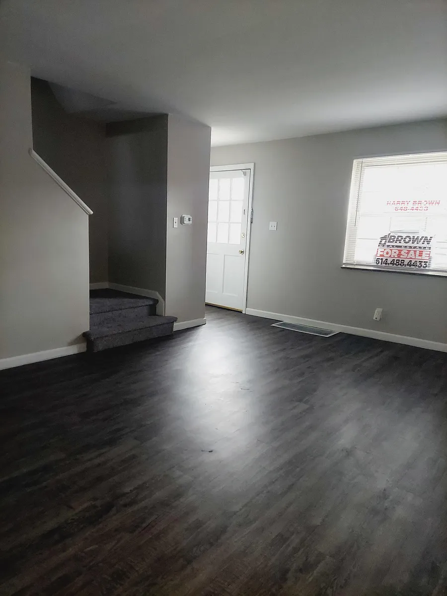 Building Photo - 1060 Sells Ave