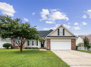 1528 Pinebrook Dr, Fayetteville, NC 28314
