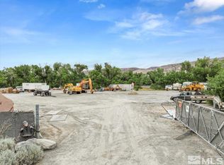 201 London Dr, Sparks, NV 89437