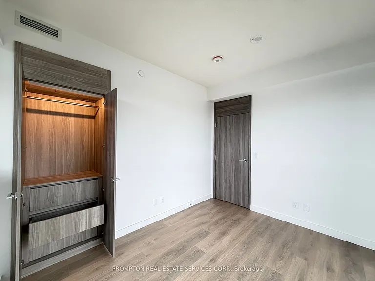 18 Esther Shiner Blvd #1205 — Photo 14