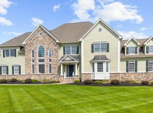4 Steinbeck Ct, Milford, NJ 08848