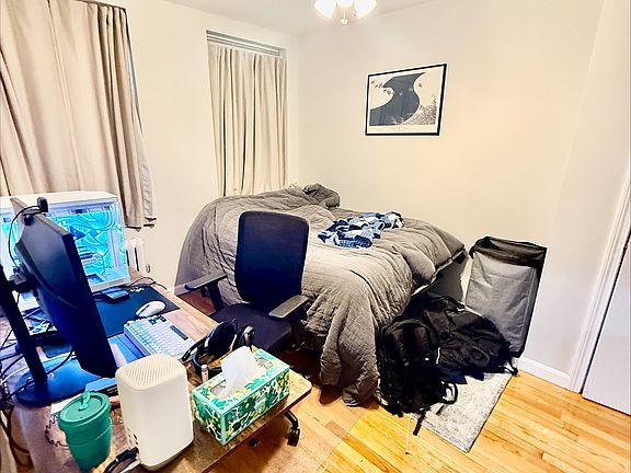 5th image of 220 Hanover St APT 13