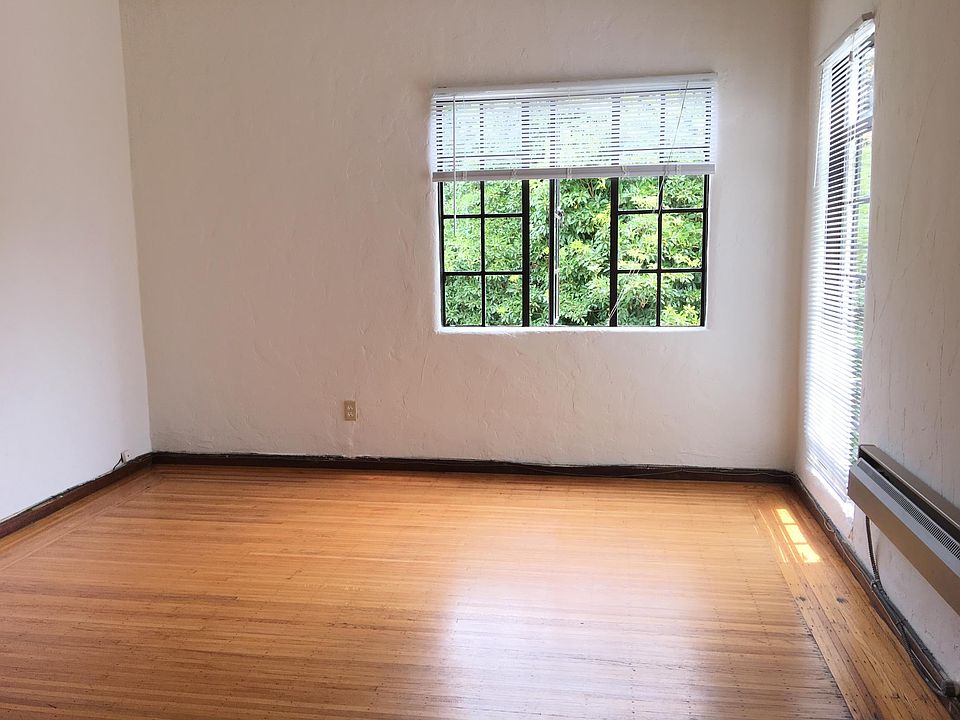 2nd image of 1765 Oxford St APT 11