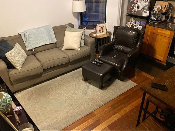 2nd image of 154 Allen St #2AA