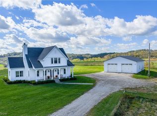 1460 Miller Rd SW, New Philadelphia, OH 44663