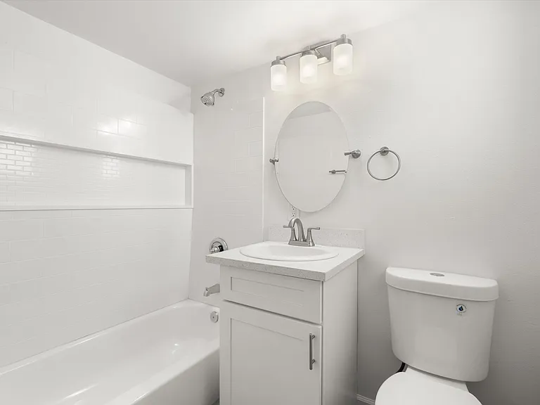 Tyler Arms Apartments - Riverside, CA — Photo 6