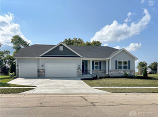 201 Overland Trl, Miamisburg, OH 45342