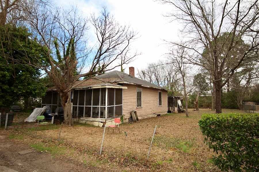 2nd image of 217 Milling St