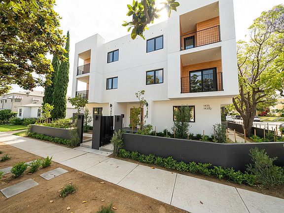 2nd image of 1433 S Crescent Heights Blvd