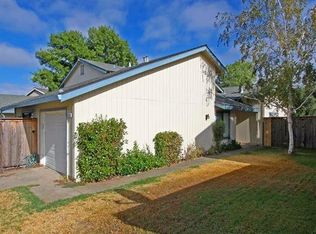 9334 Aizenberg Cir, Elk Grove, CA 95624