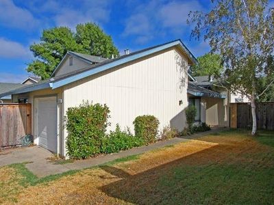 9334 Aizenberg Cir, Elk Grove, CA, 95624