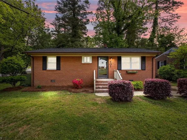 401 Woodsway Dr, Lexington, NC 27292