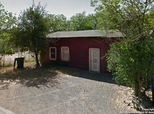823 W Cargile St, Uvalde, TX 78801