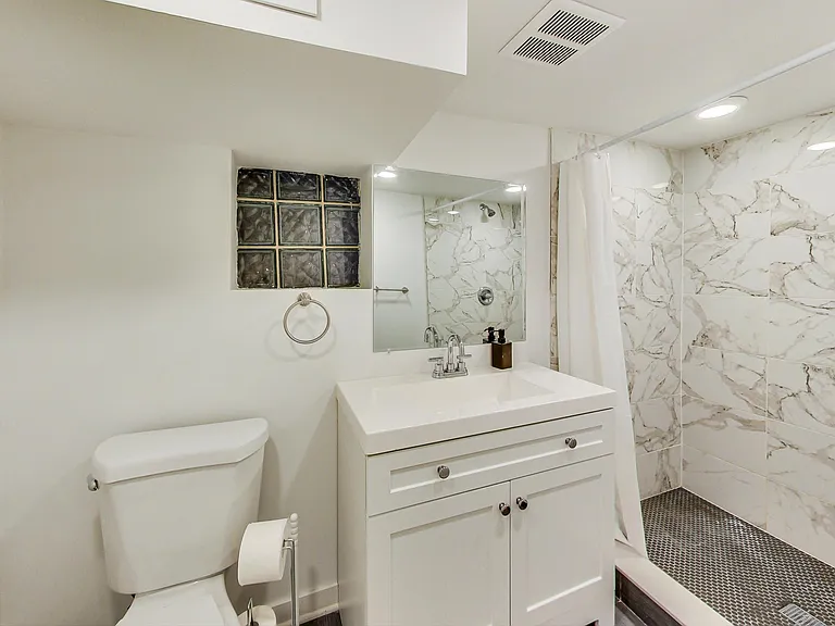 3554 N Wilton Ave #1 — Photo 25