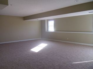 3217 SE Blazing Star Dr, Topeka, KS 66609