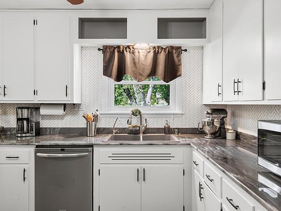 5th image of 8020 S 68th STREET