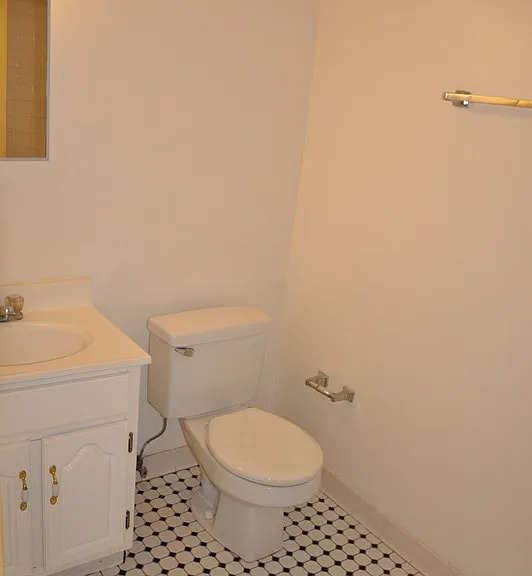 8 Pearl St #3 — Photo 5