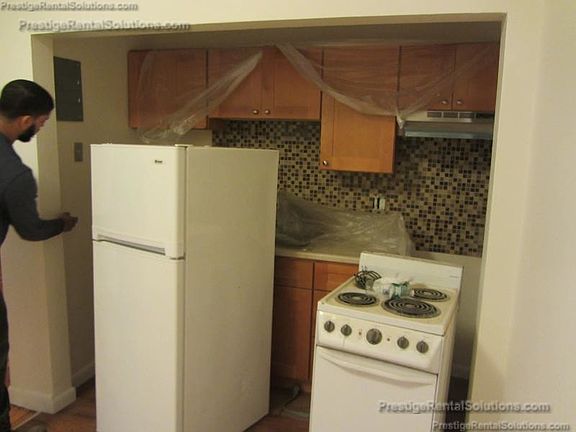 5th image of 60 Brighton Ave APT 109
