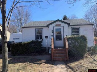 476 Union St, Saint Peter, MN 56082