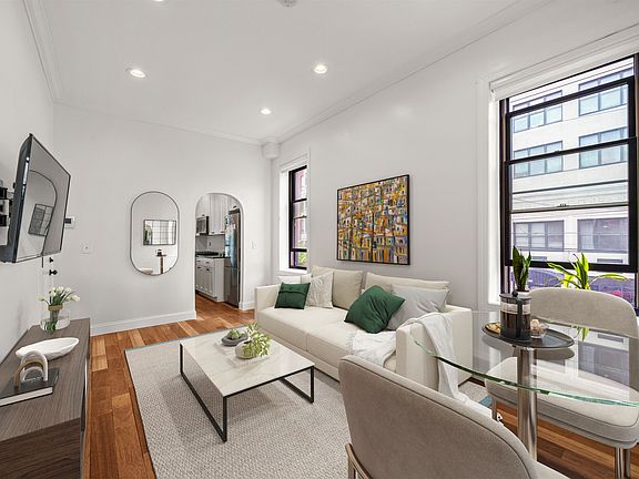 3rd image of 331 GRAND ST #2