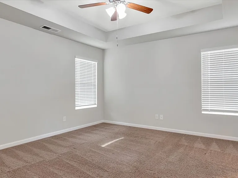 1127 Sims Dr — Photo 20