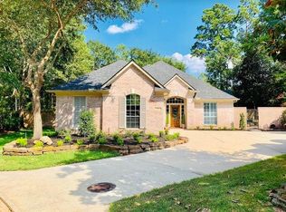 3 E Sienna Pl, Spring, TX 77382