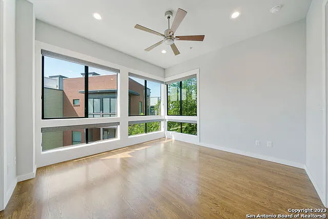 1136 E Euclid Ave — Photo 14