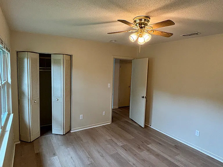 5043 Shoals Ln — Photo 12
