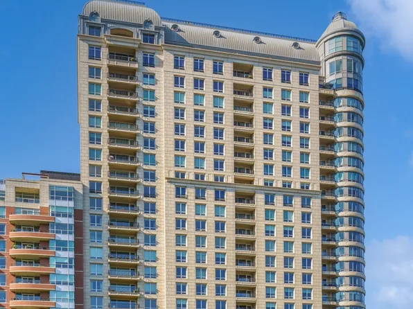 840 N Lake Shore Dr APT 1002, Chicago, IL 60611