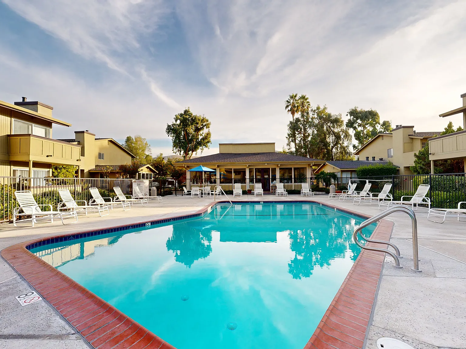 The Foothills Apartments — Photo 1