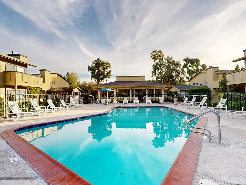 The Foothills Apartments