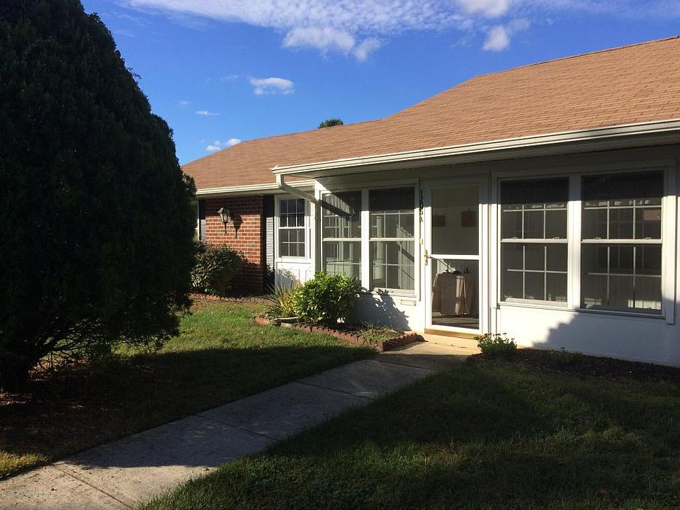 1st image of 1205A Shetland Dr