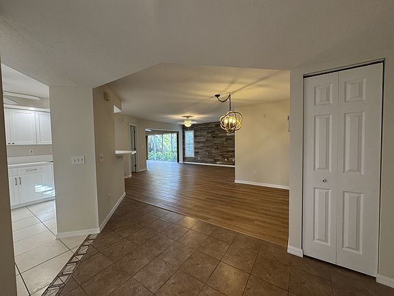 2nd image of 815 Montrose Dr Unit 104