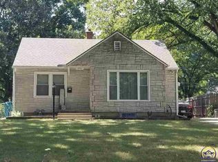 1937 SW Randolph Ave, Topeka, KS 66604