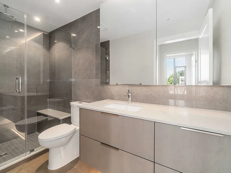 128 W 15th St #D260 — Photo 15