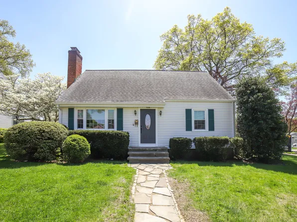 9 Ridge Road, Stratford, CT 06614