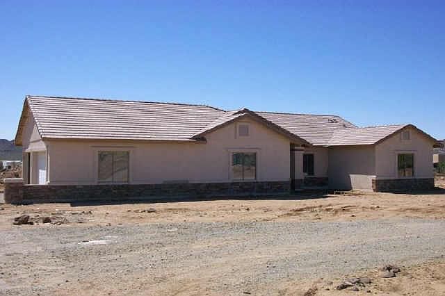 1st image of 1741 W Mesquite Avenue
