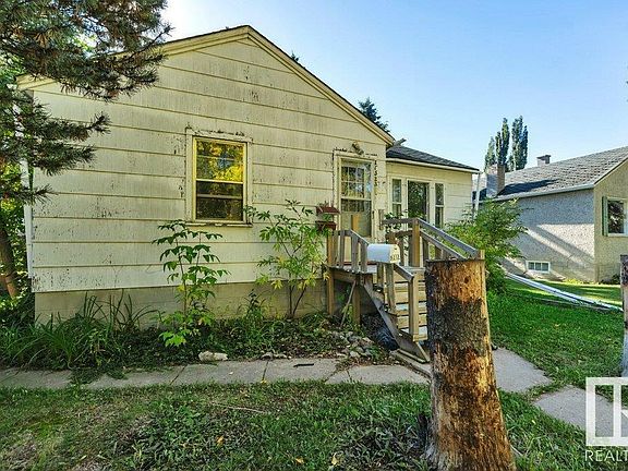 3rd image of 11523 75th Ave NW
