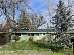 105 Elm St, Phoenix, OR 97535